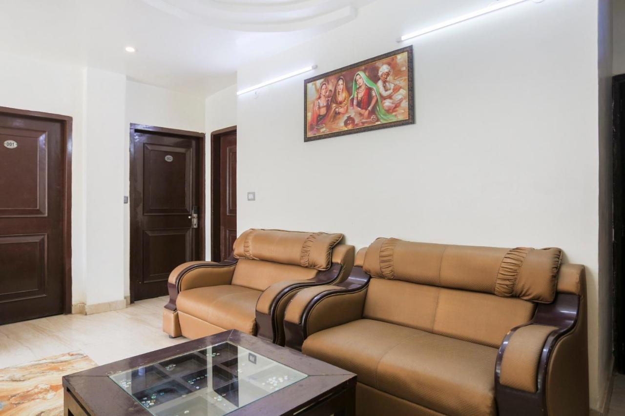 Capital O The Nest Expo Near Pvr Ansal Plaza Greater Noida Hotell Eksteriør bilde