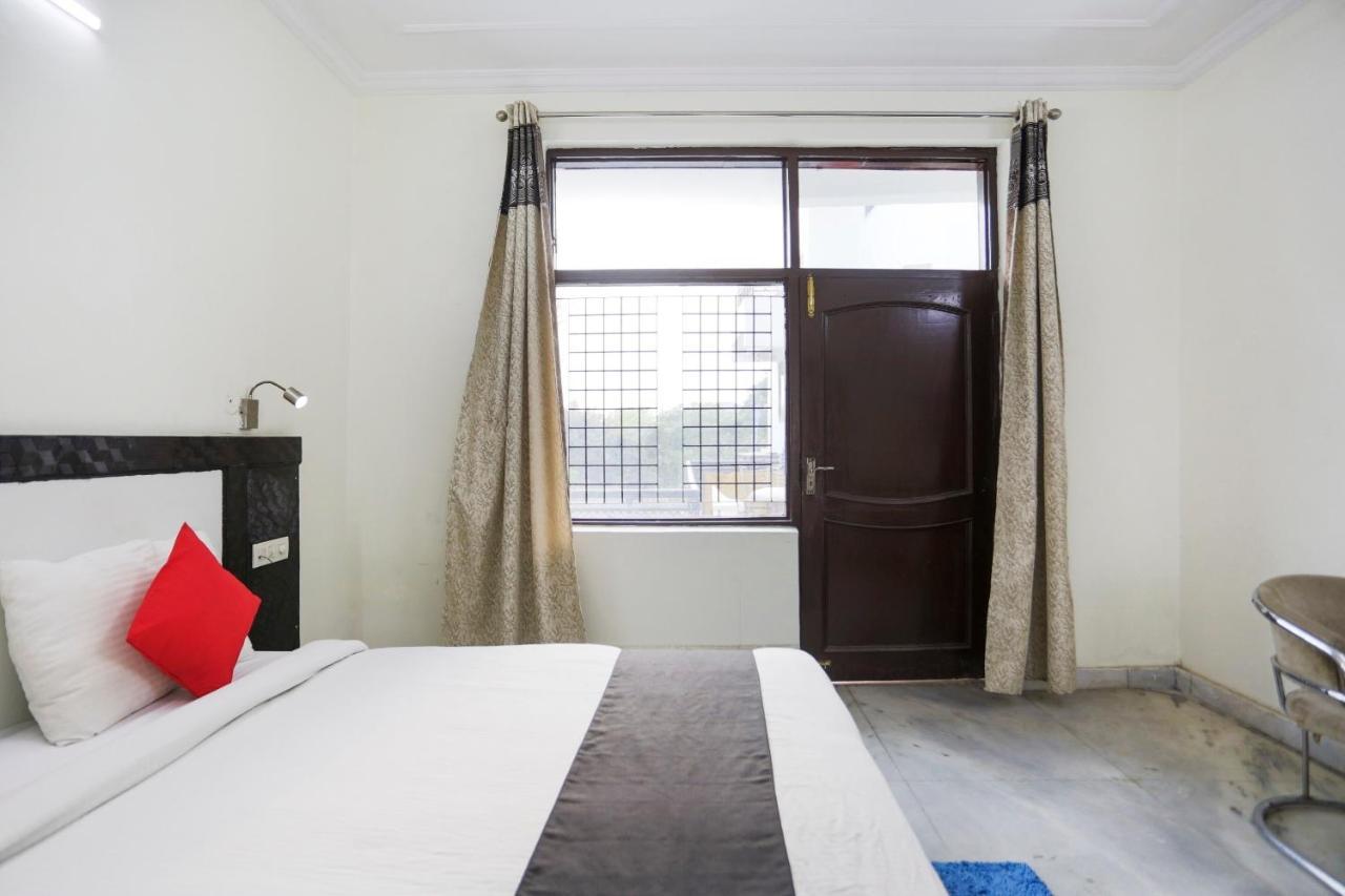 Capital O The Nest Expo Near Pvr Ansal Plaza Greater Noida Hotell Eksteriør bilde