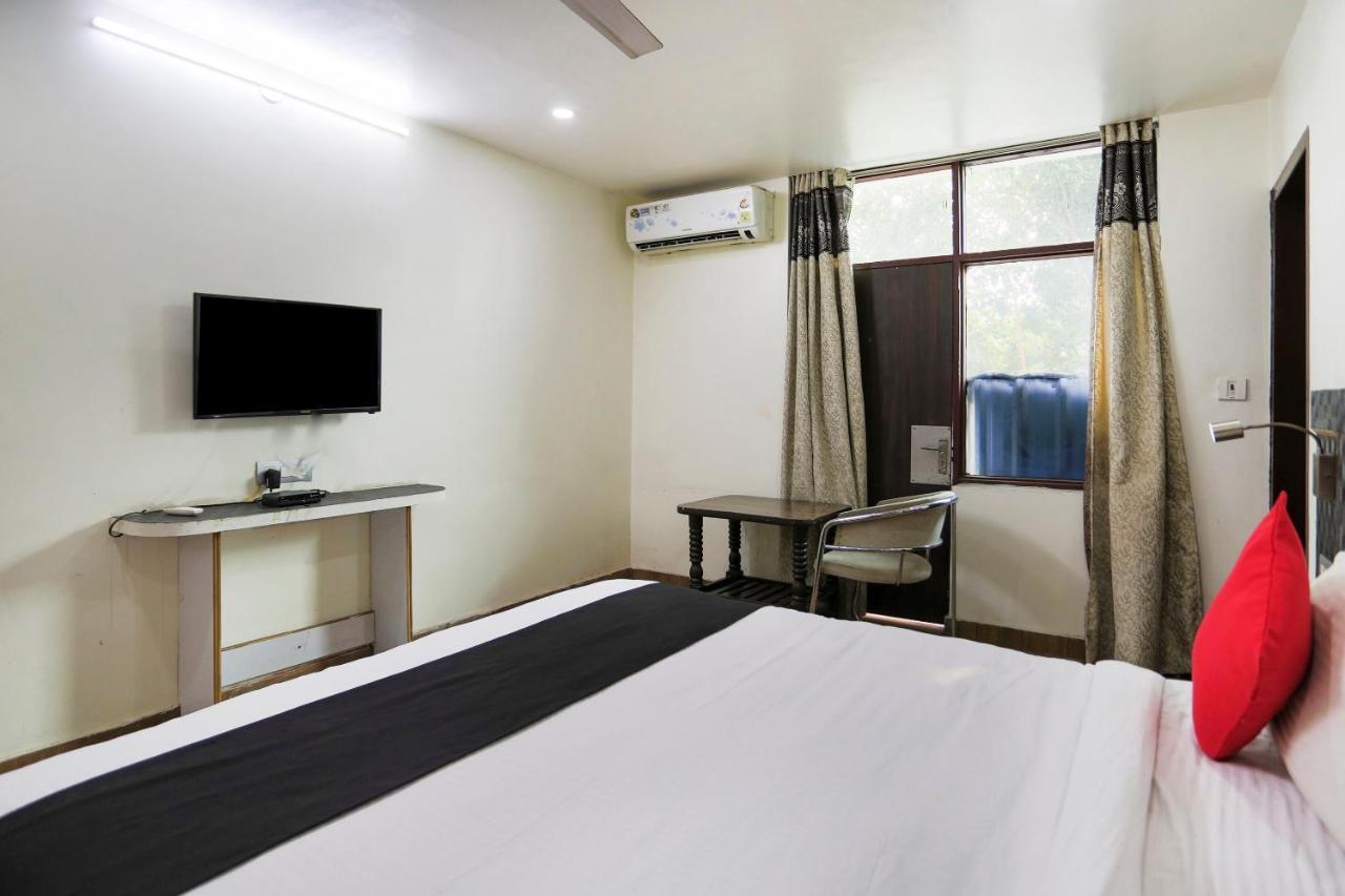 Capital O The Nest Expo Near Pvr Ansal Plaza Greater Noida Hotell Eksteriør bilde