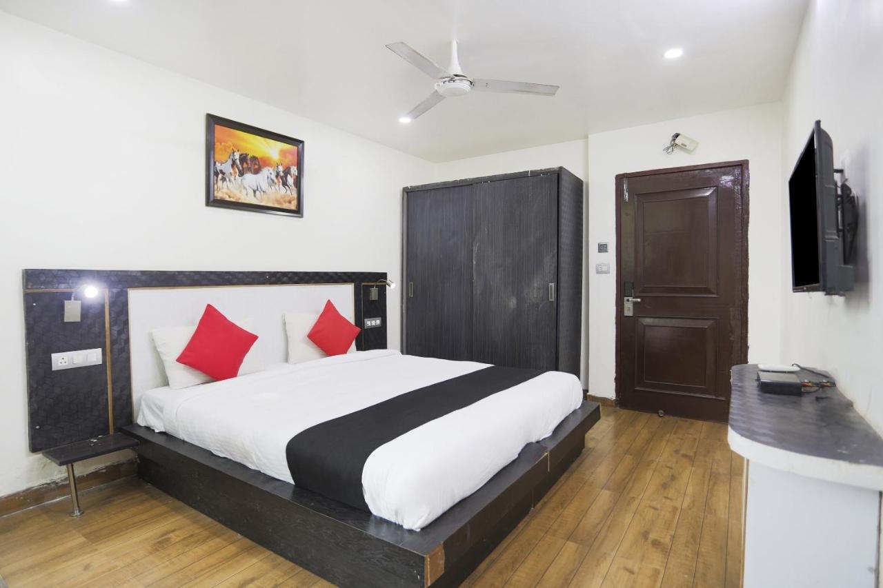 Capital O The Nest Expo Near Pvr Ansal Plaza Greater Noida Hotell Eksteriør bilde